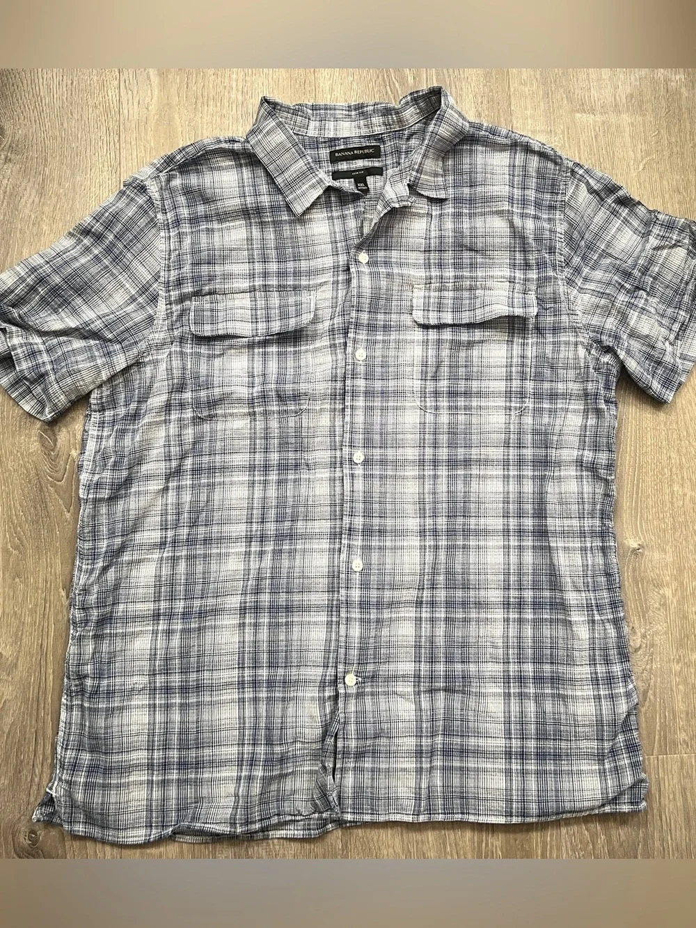 Banana Republic Men’s Light Blue and White Plaid Button-Down Shirt